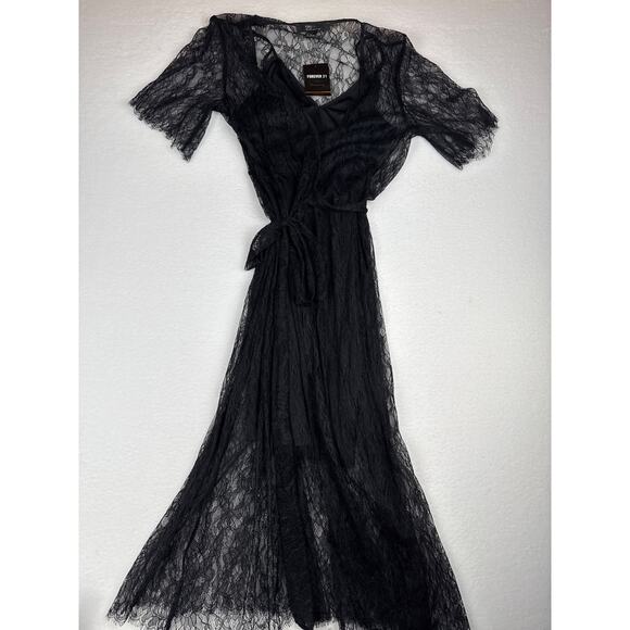 NWT Forever 21 black lace wrap dress size M - Picture 3 of 7